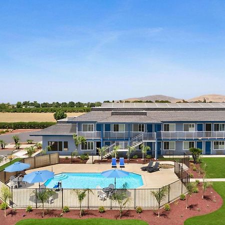 Hotel Super 8 By Wyndham Lindsay Olive Tree Exterior foto