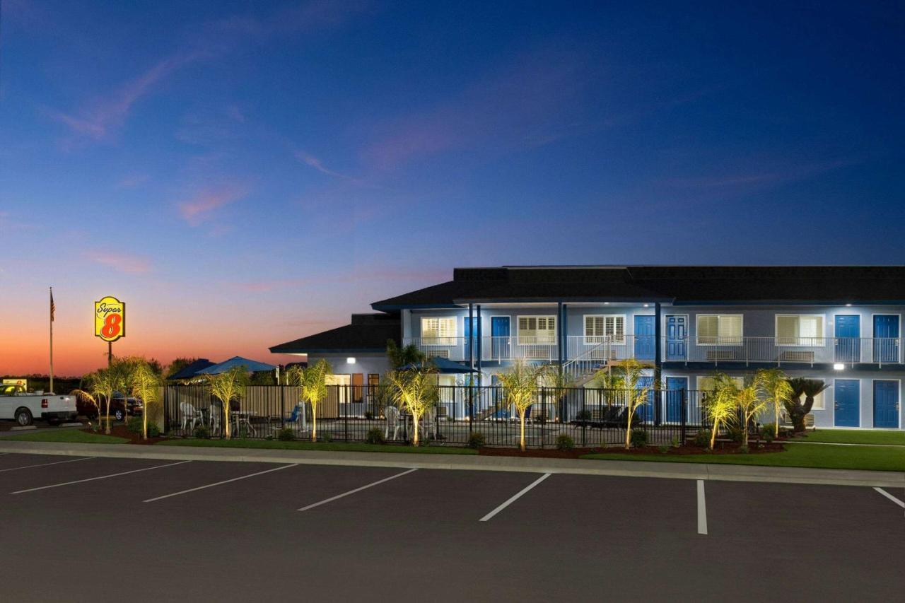 Hotel Super 8 By Wyndham Lindsay Olive Tree Exterior foto